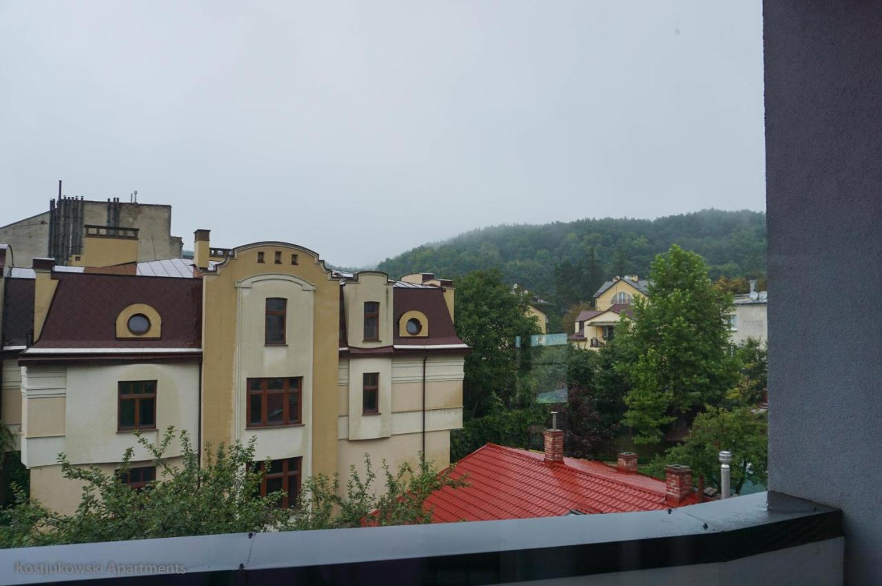 Apart-Hotel Kostjukowski Apartments Nizhynska 17 Leópolis Exterior foto